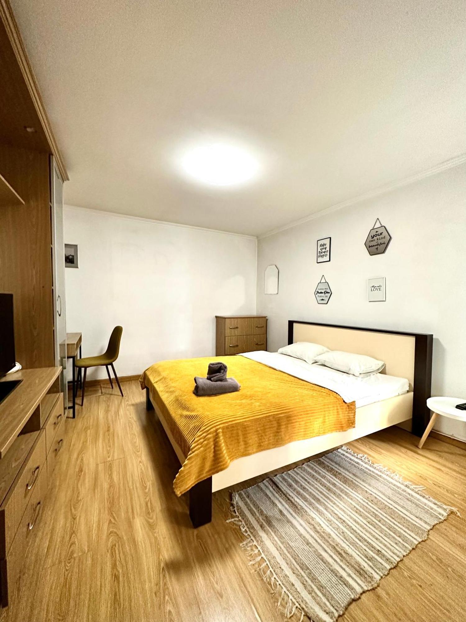 Romantic Apartments- In Historical Center Lviv Exterior foto